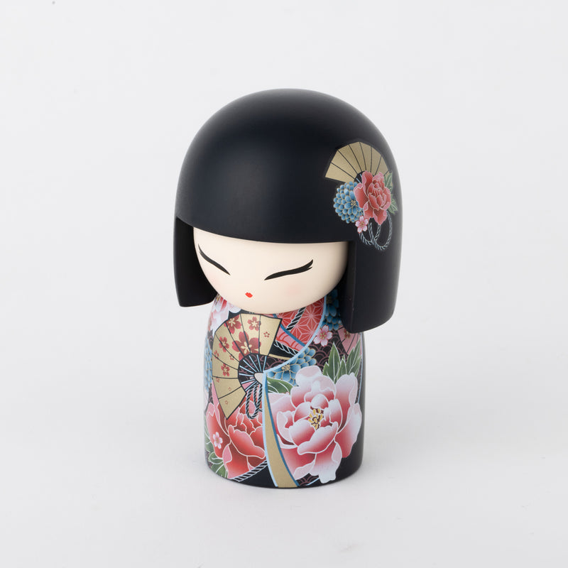 kimmidoll: Japanese Kokeshi dolls (Japan Exclusive Designs) 220803-01