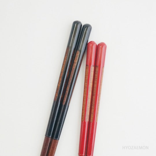【Chopsticks Made in Japan】Hyozaemon Gift of Flowers Husband & Wife Set (Carved Hoshijo Ver.) 0818-10