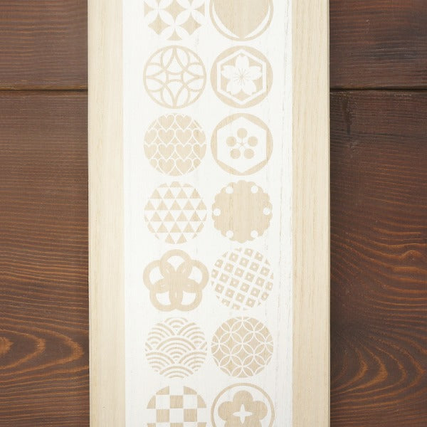 【Chopsticks Made in Japan】Hyozaemon Auspicious Circle Pattern ( White / Black Lacquer + Golden Thread Lacquer) 0818-02
