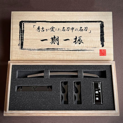 Precision Japanese Sword Mini Replica [Toyotomi Hideyoshi's favored sword] "Ichigo Hitofuri" 220518-02