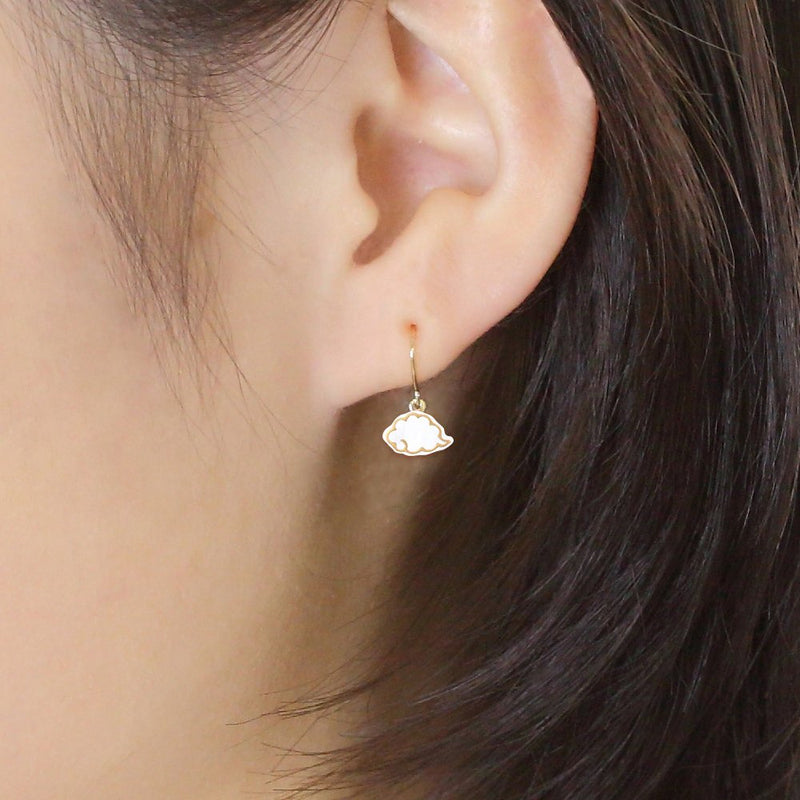 【Utilizing the technique of lacquer craft "Maki-e"】Japan Series -Zuiun- Pierced Earrings 1218-07