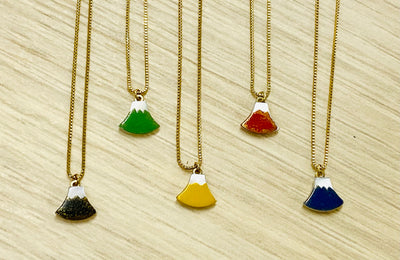 【Utilizing the technique of lacquer craft "Maki-e"】Fuji Series – Pendant / Pierced Earrings (5 colors) 1218-08